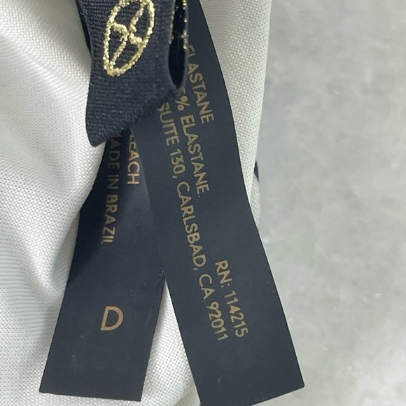 VIX Paula Hermanny bikini top only sz D halter black and white - Picture 5 of 6